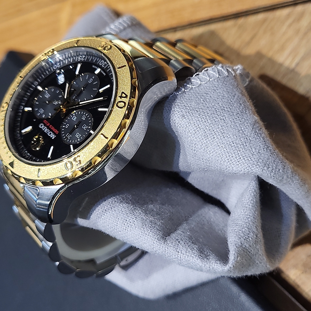 MOVADO SERIES 800 - Picture 3 of 6